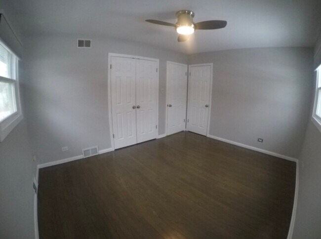 Building Photo - 1006 Brookside Ln