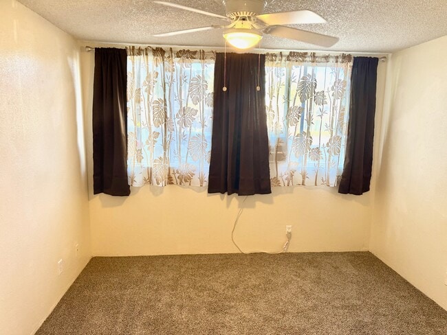 Ceiling fan and window AC unit added - 95-644 Hamumu St
