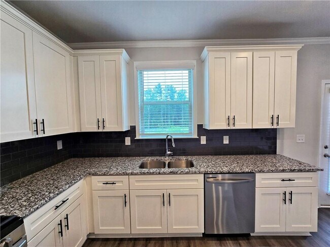 Building Photo - 3856 Lockaby Way