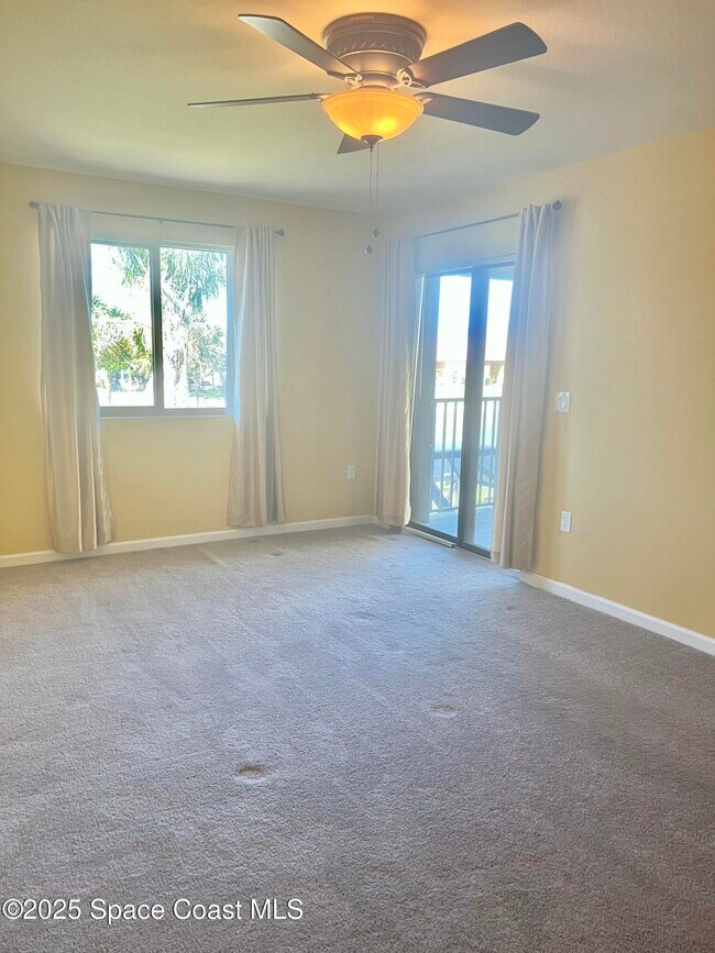 Building Photo - 146 Clemente Dr