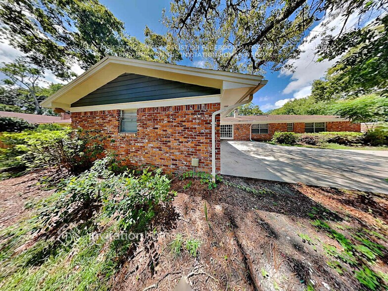 Building Photo - 3701 Colony Cove Trail