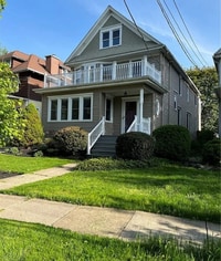 Building Photo - 151 Eagle St