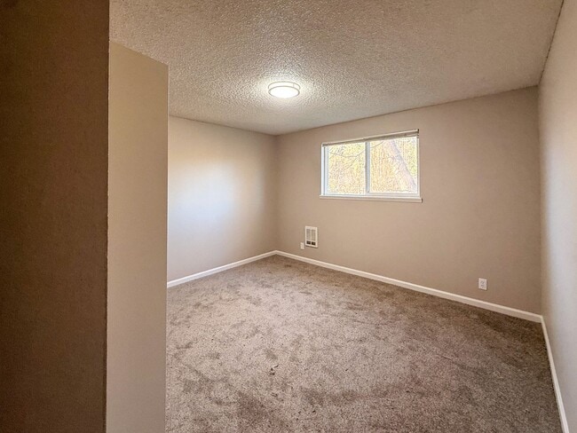 Building Photo - WILARK2535-2537