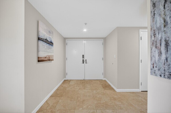 Building Photo - 45 Hendricks Isle