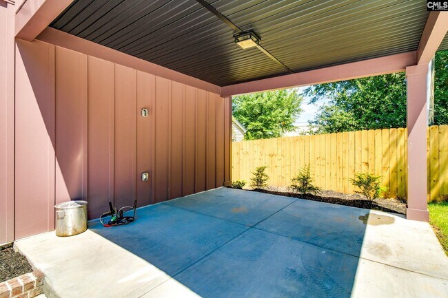 Building Photo - 2516 Richland St