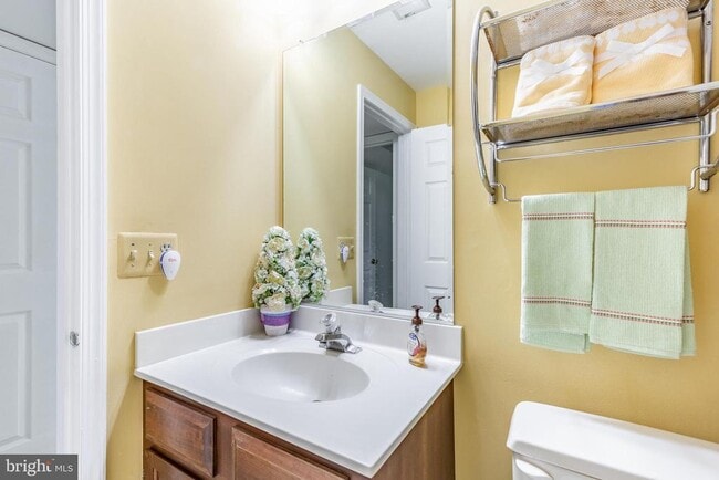 Building Photo - 9815 Wintercress Ct