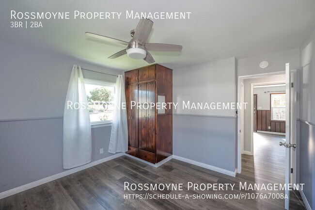 Building Photo - 10931 McVine Ave