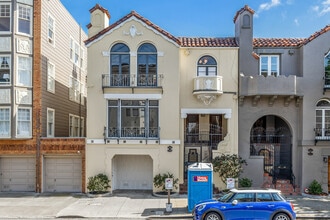Building Photo - 1721 Beach St