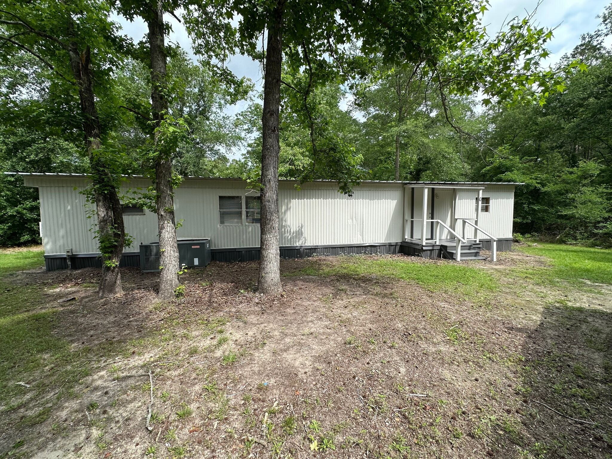 Building Photo - 85 Young Rd