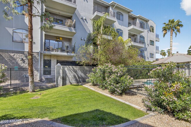 Building Photo - 4525 N 22nd St