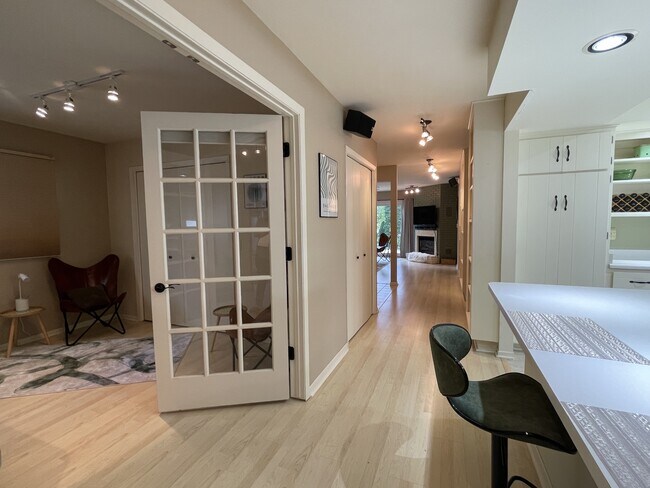 Building Photo - 4009 St Clair St