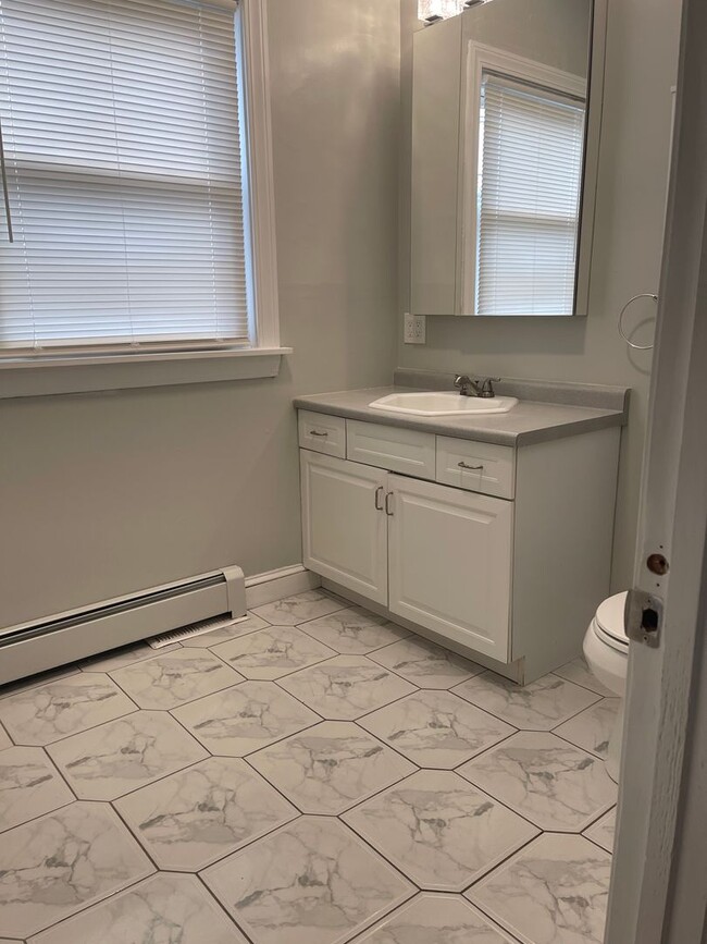 Building Photo - 1559 Smith St