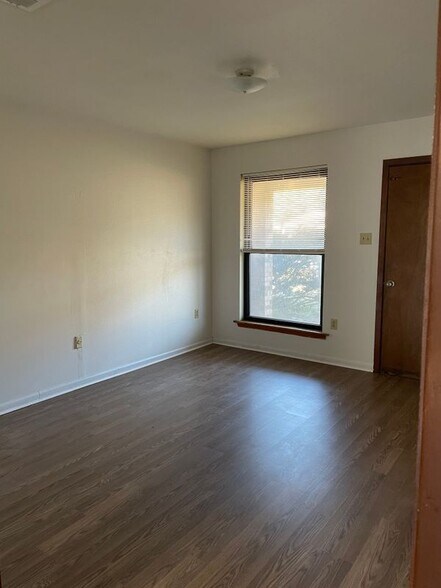 Building Photo - 4214 N Morvant Pl