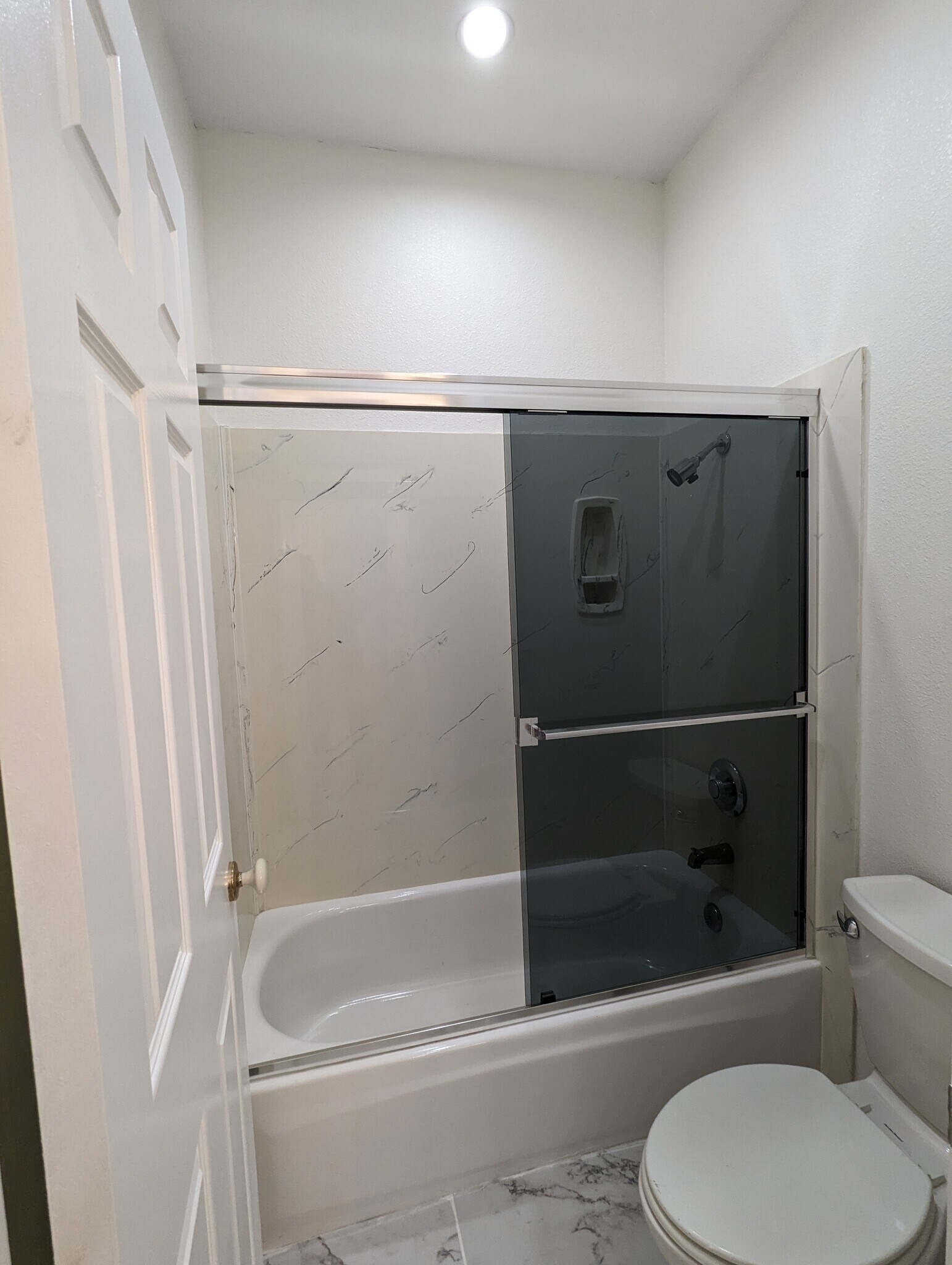 Building Photo - 42057 Parkmont Dr