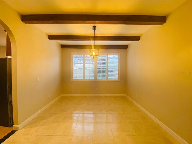 Building Photo - 3838 Regents Way