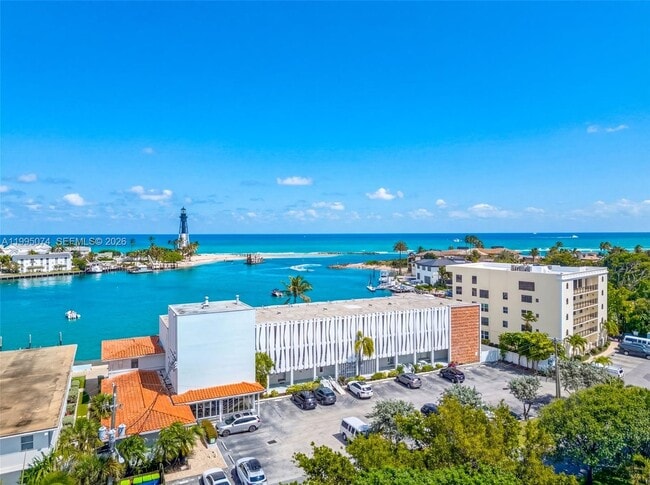 Building Photo - 2508 Bay Dr