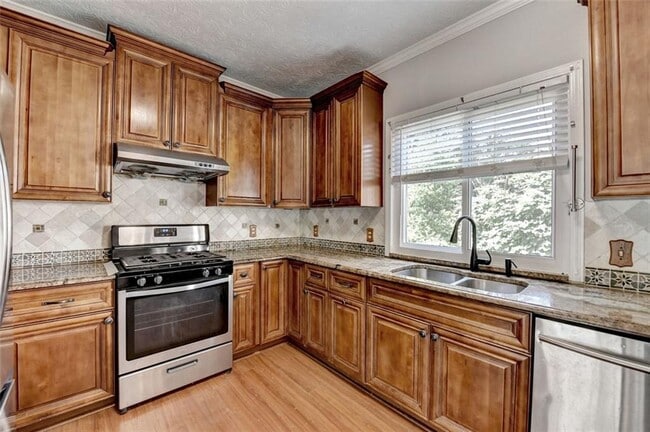 Building Photo - 702 Ashley Glen Ln