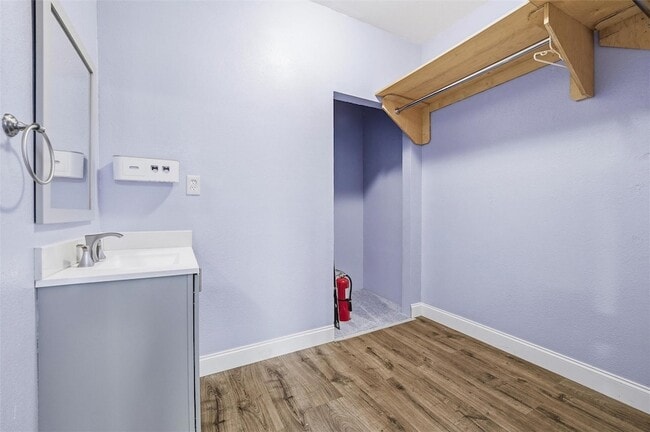 Building Photo - 2734 Fordham Rd