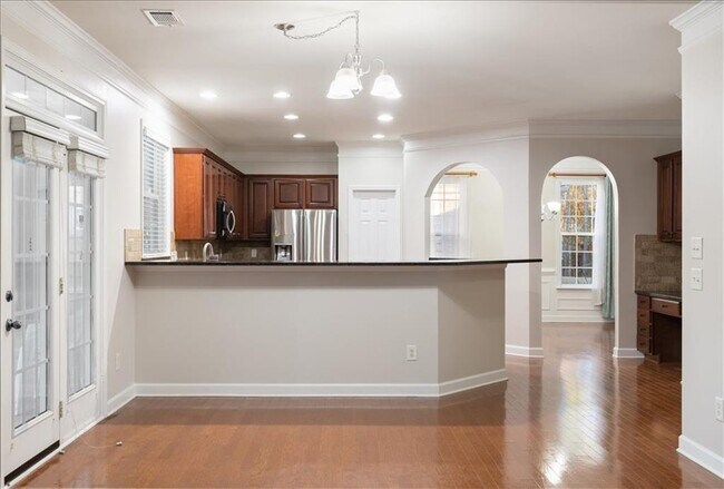 Building Photo - 4740 Shiloh Crossing Way