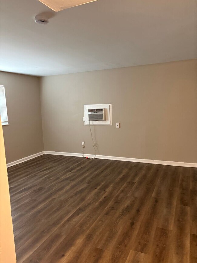 Building Photo - 3709 Beulah Rd