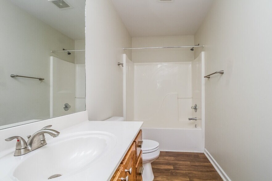 Building Photo - 2814 Tyler Ct