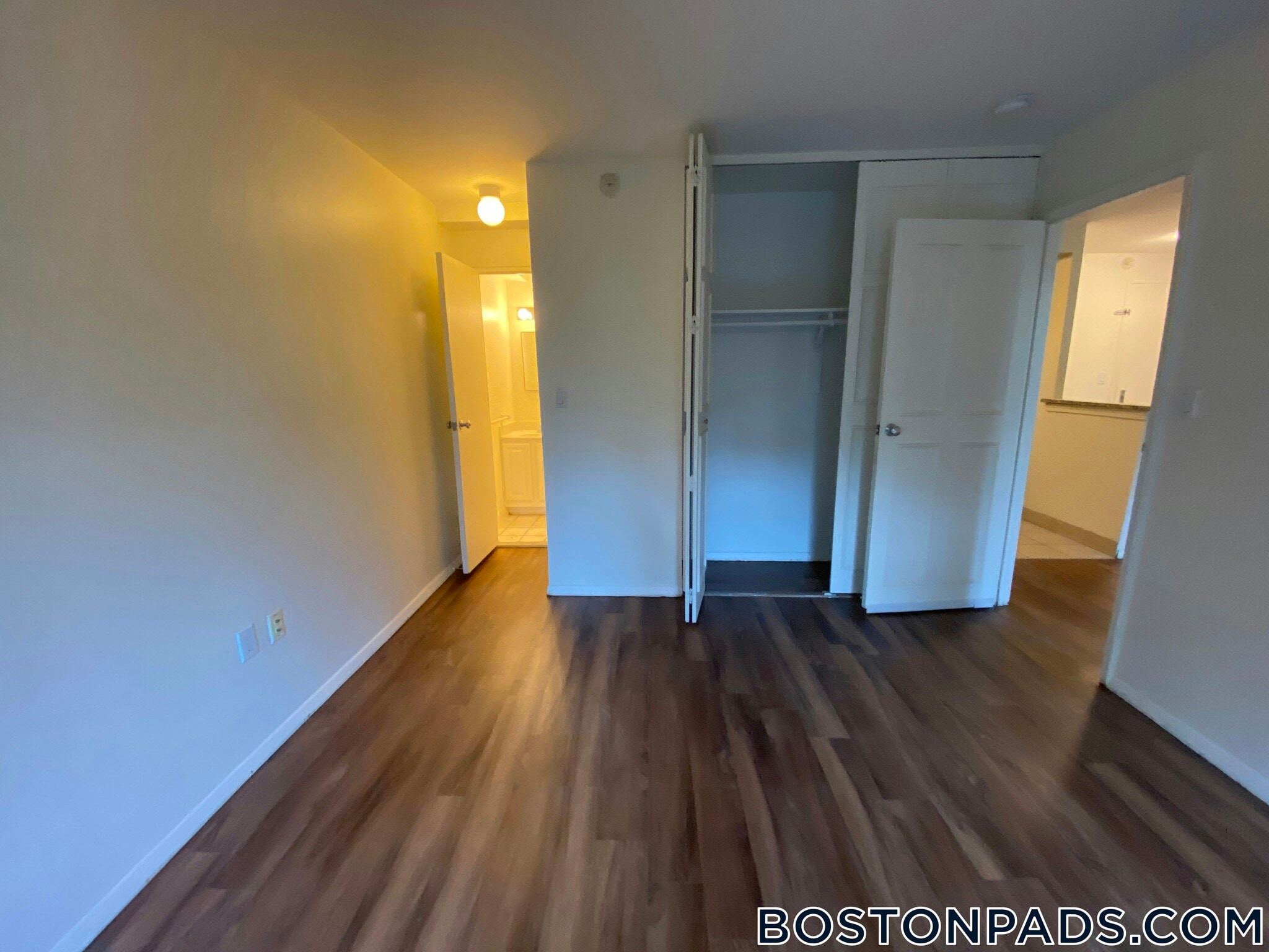 Building Photo - 185 Freeman St