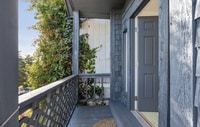 Building Photo - Prime Bernal Village with views - a single...