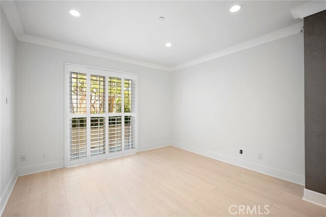 Building Photo - 465 E Magnolia Blvd