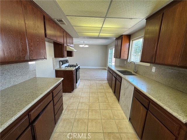 Building Photo - 4037 S Ellesford Ave