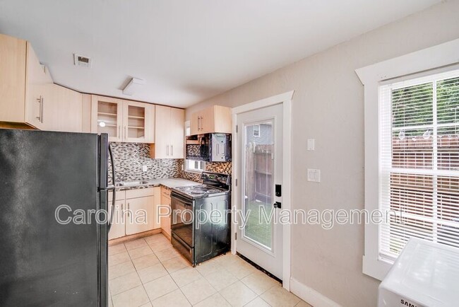 Building Photo - 638 Chipley Ave