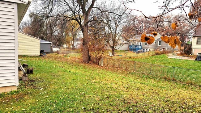 Building Photo - 4015 Claire St