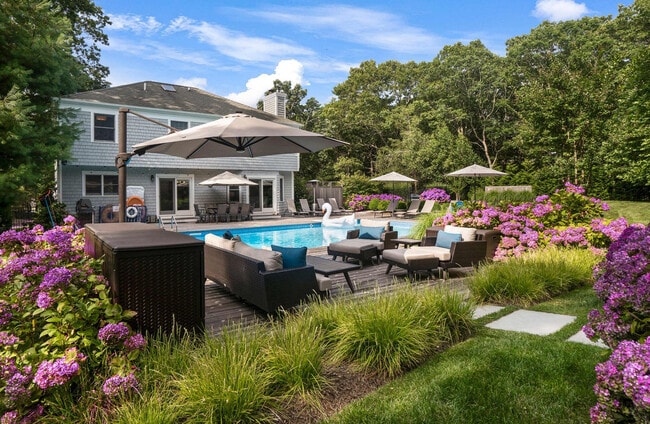 Building Photo - 30 Old Fish Cove Rd