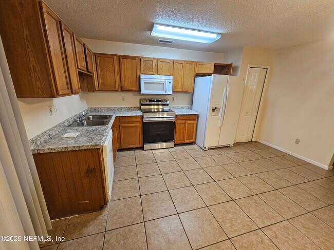 Building Photo - 7823 Mordecai Ct