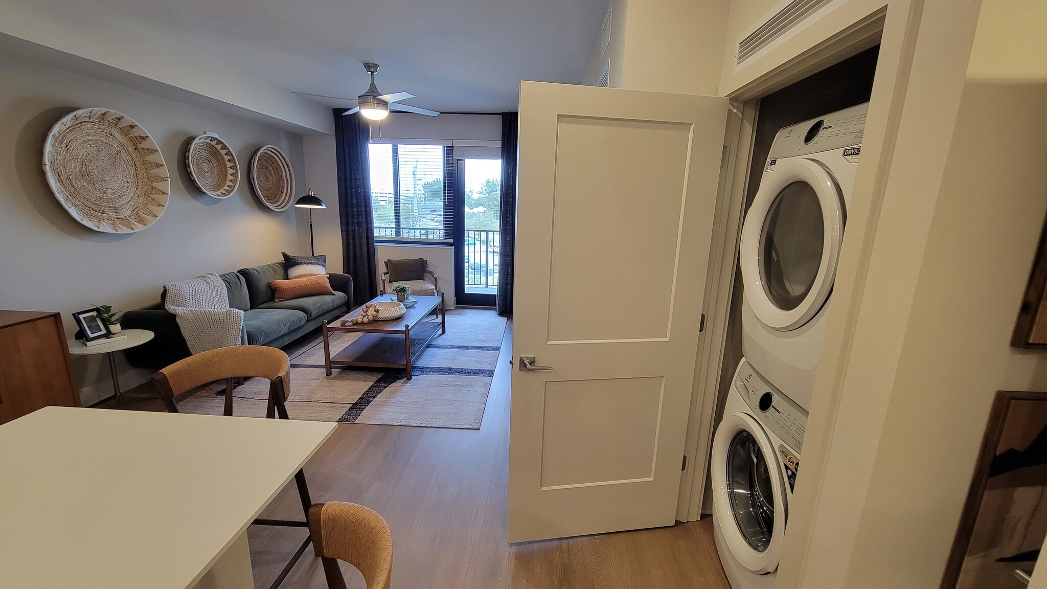 Building Photo - 6833 SW 28th Ter