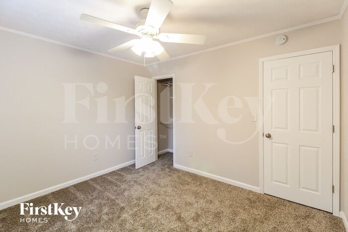 Building Photo - 2911 Eastland Way