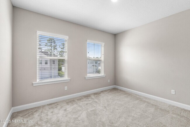 Building Photo - 131 Vly Fls Wy