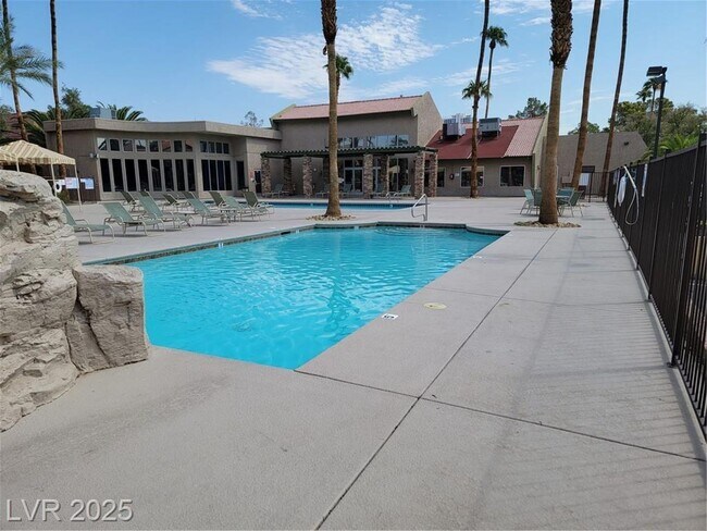 Building Photo - Adorable unit in Bella Vita community!