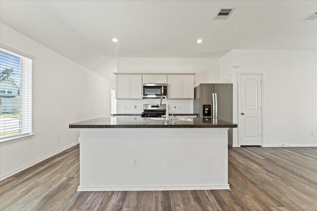 Building Photo - 24210 Sandstone Valley Ln