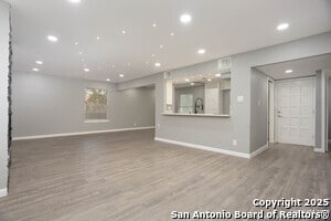 Building Photo - 10406 Greenbay Dr