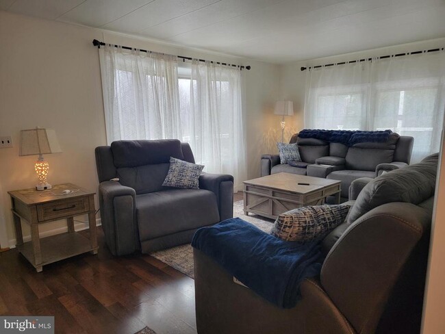 Building Photo - 1207 Deer Creek Church Rd