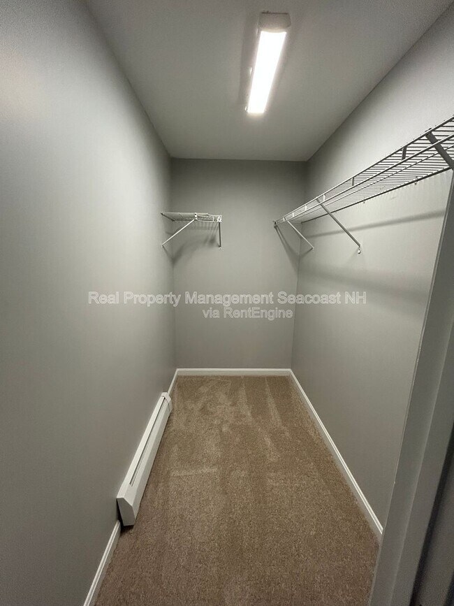 Building Photo - 308 Silver St