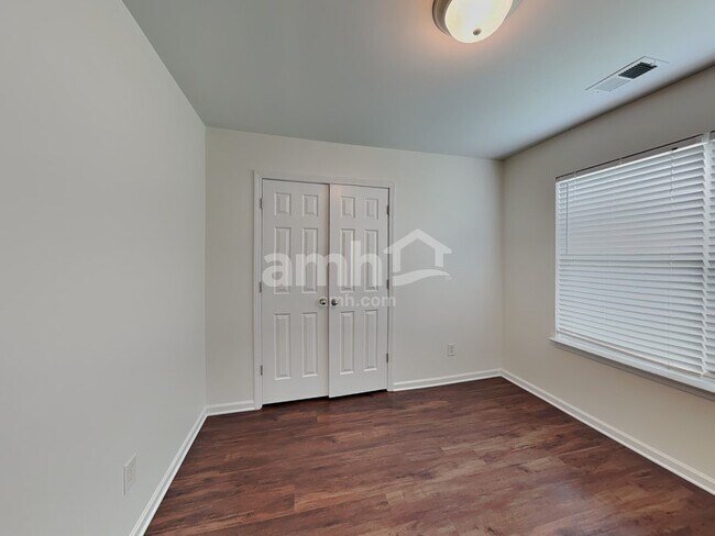 Building Photo - 10540 Gold Pan Rd