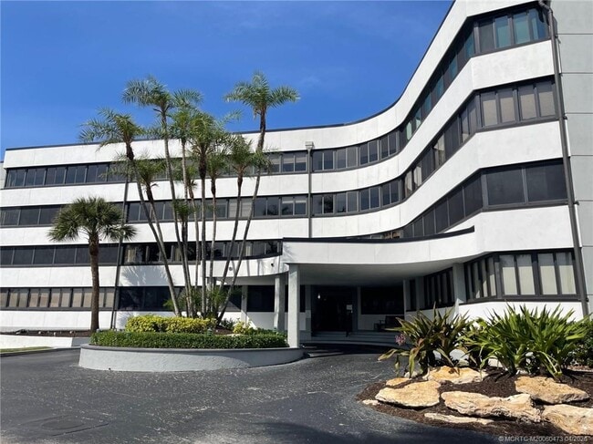 Building Photo - 1357 NE Ocean Blvd