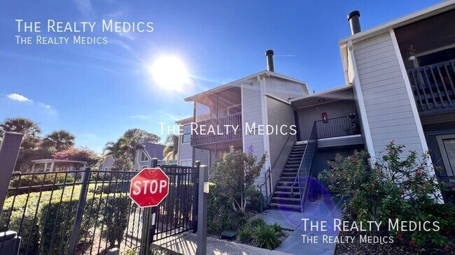 Primary Photo - 3700 Idlebrook Cir