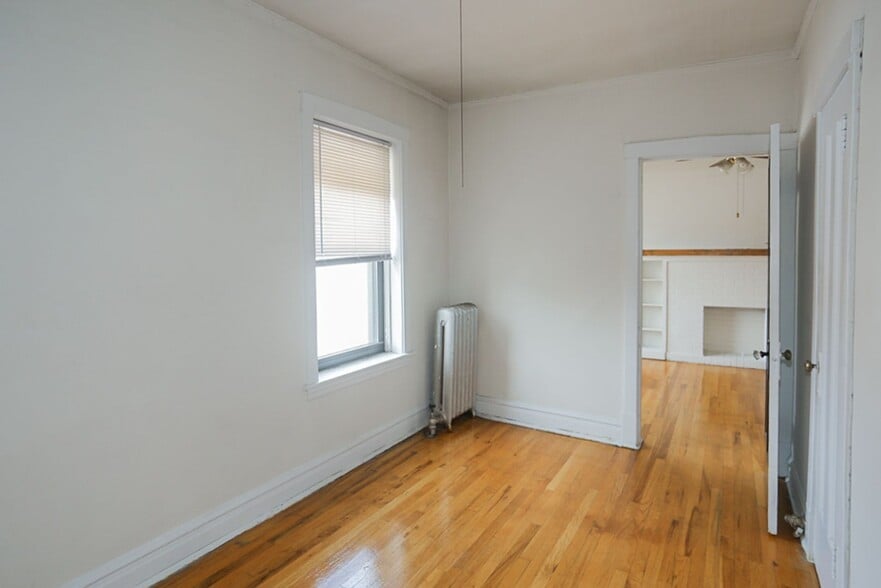 Building Photo - 2607 W Gunnison St