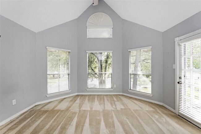 Building Photo - 12002 Moorcreek Dr