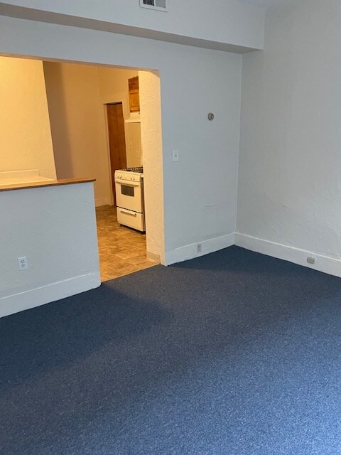 Building Photo - 117A Hawthorne St