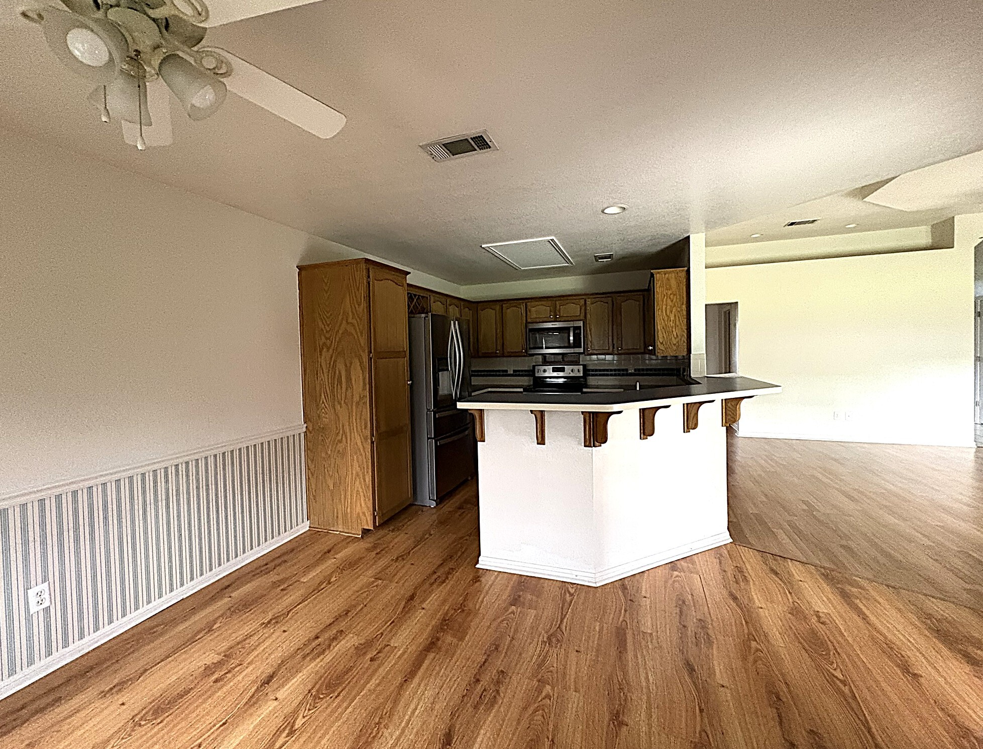 Building Photo - 3912 Bur Oak Dr