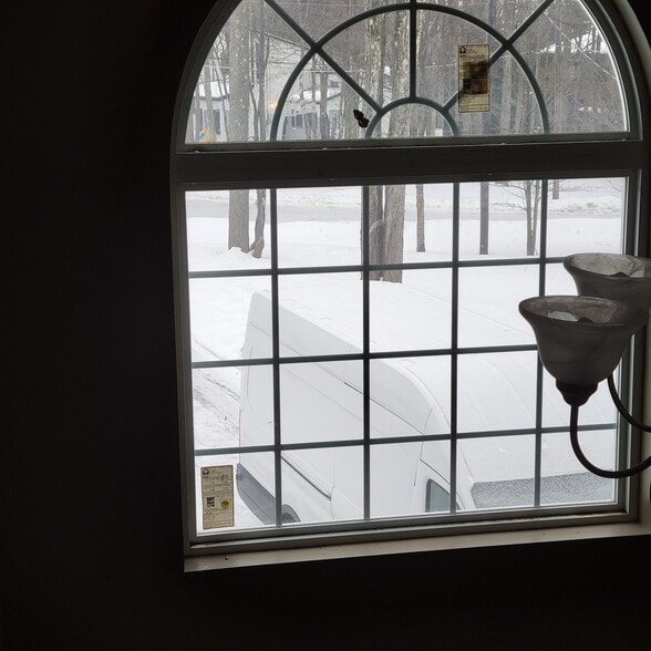 Building Photo - 5282 Sunshine Ln