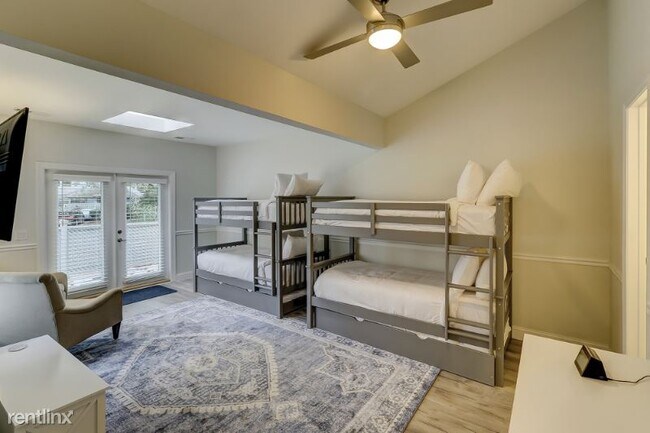 Building Photo - 4 br, 3 bath House - 16 Dewberry Lane